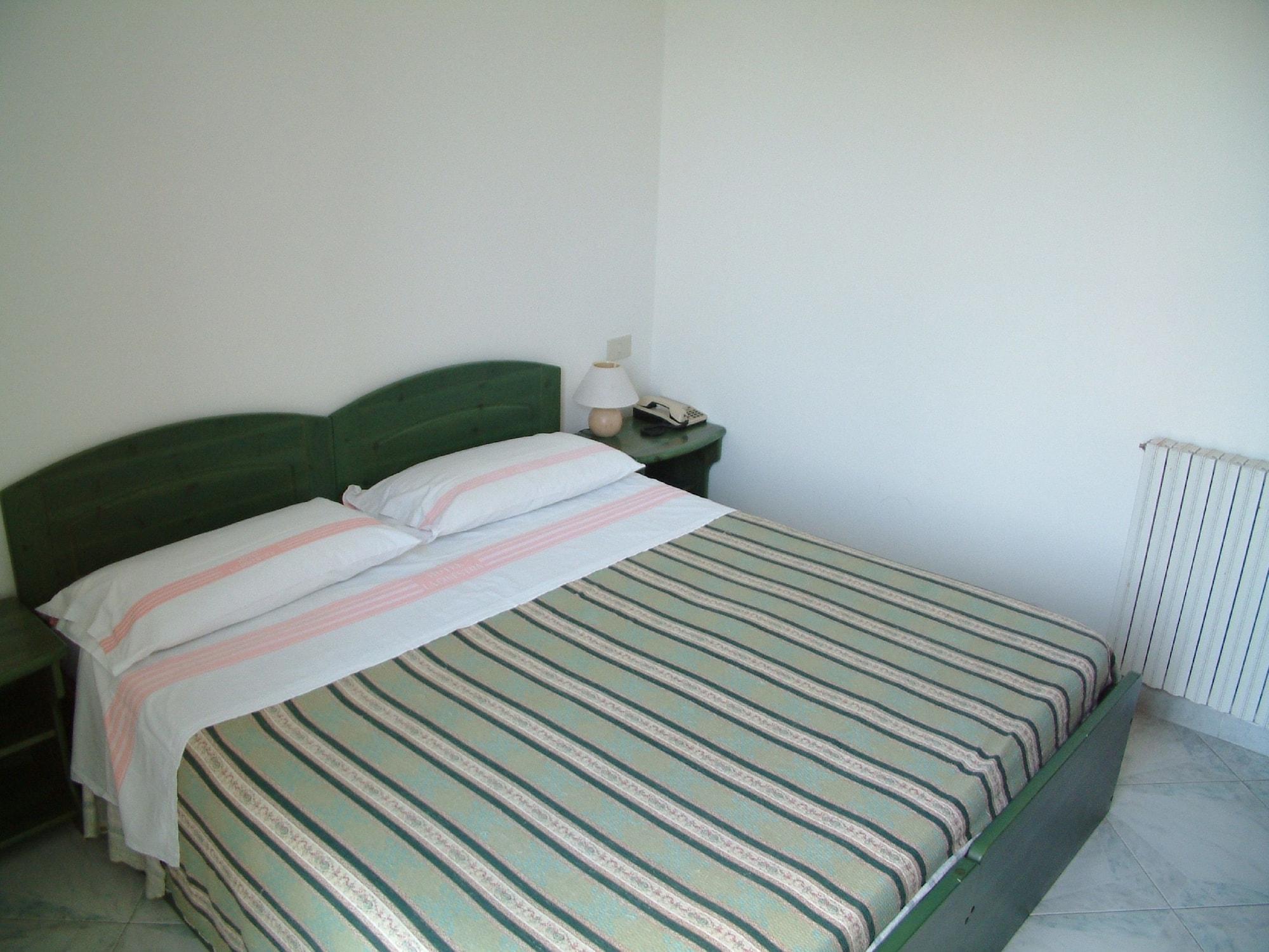 Hotel La Ginestra Форио Экстерьер фото