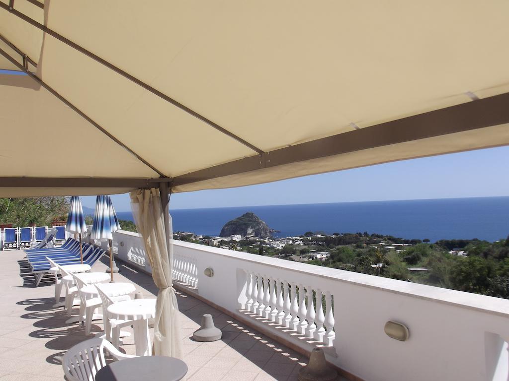 Hotel La Ginestra Форио Экстерьер фото