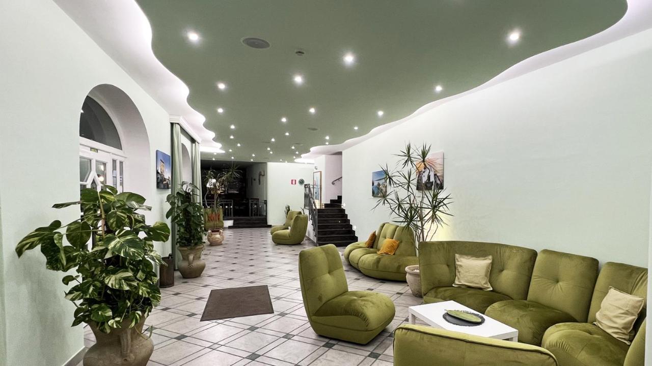 Hotel La Ginestra Форио Экстерьер фото