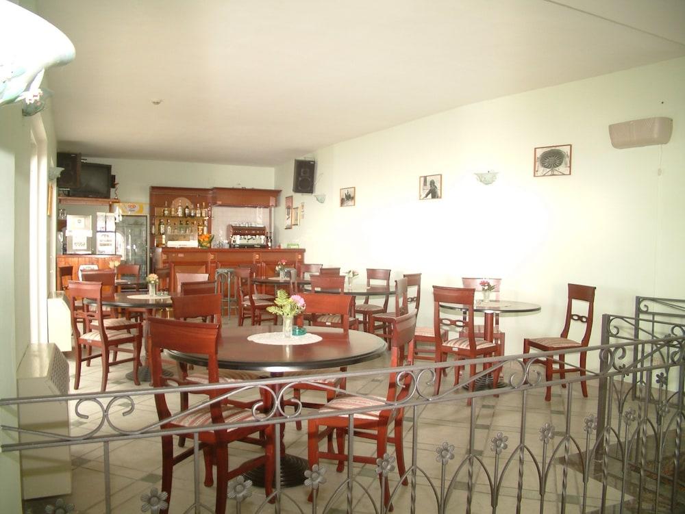 Hotel La Ginestra Форио Экстерьер фото