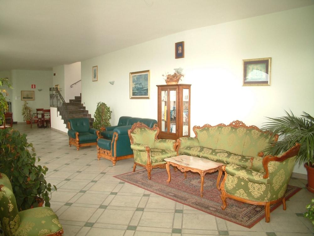 Hotel La Ginestra Форио Экстерьер фото