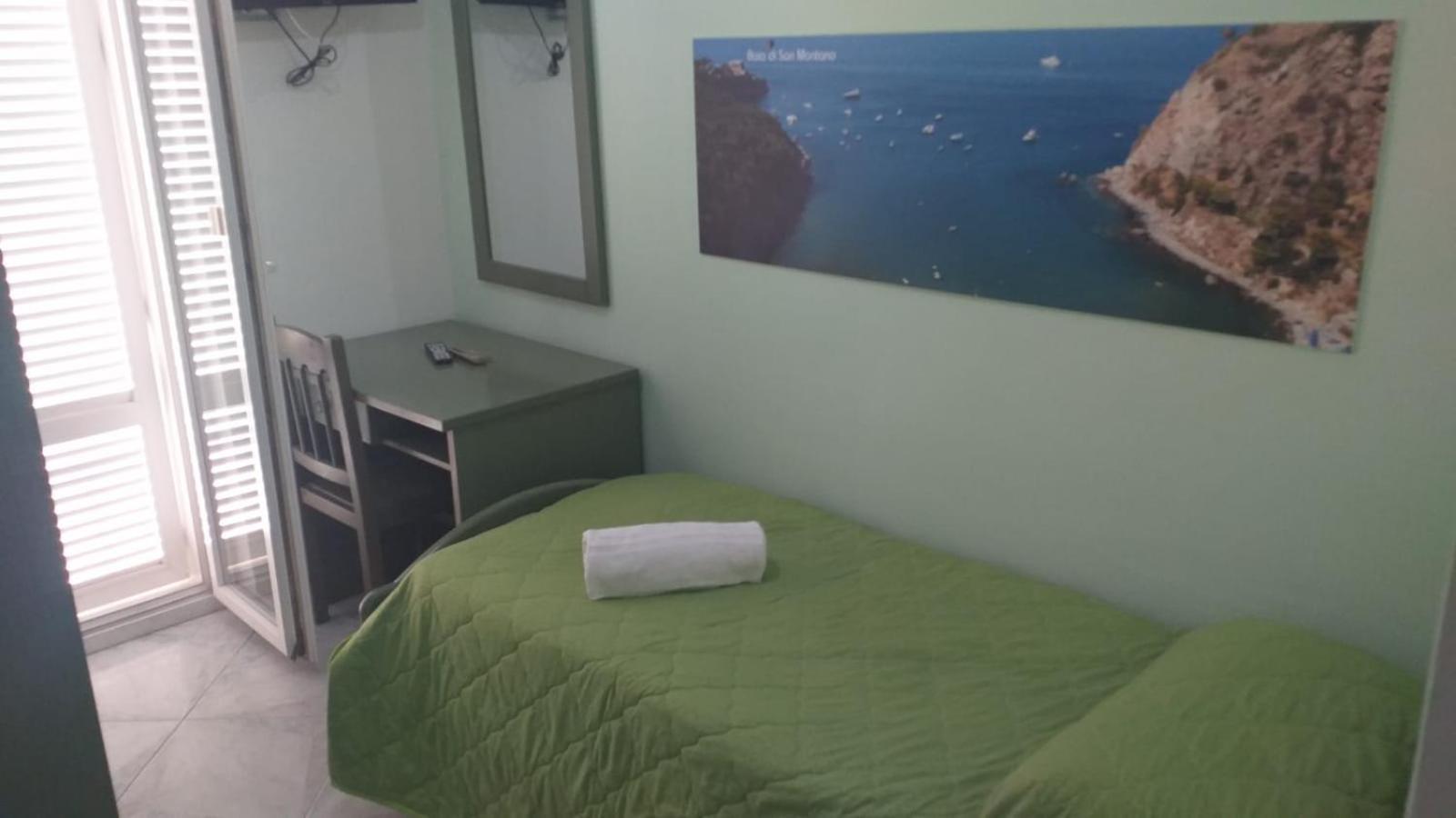 Hotel La Ginestra Форио Экстерьер фото