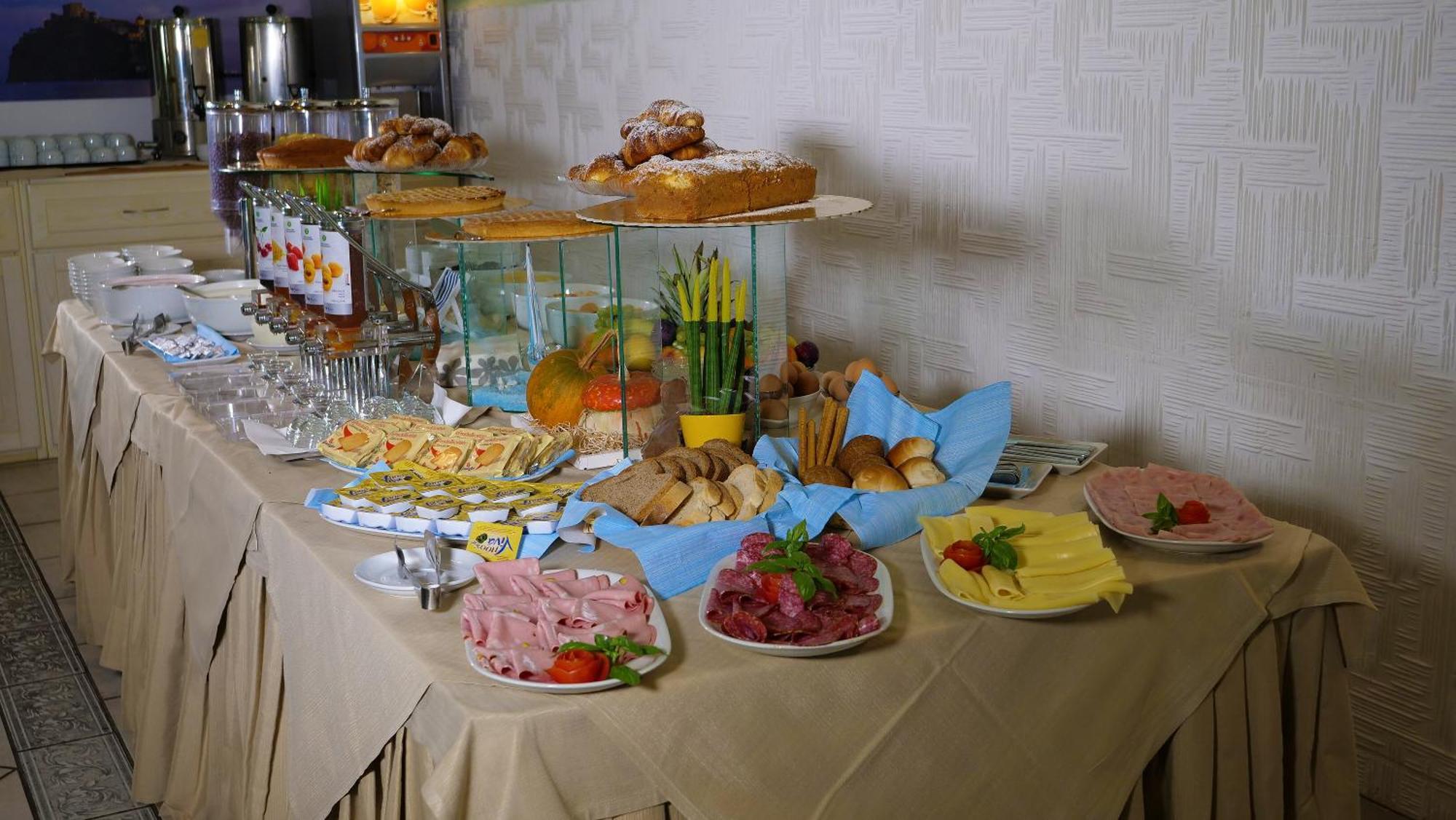 Hotel La Ginestra Форио Экстерьер фото